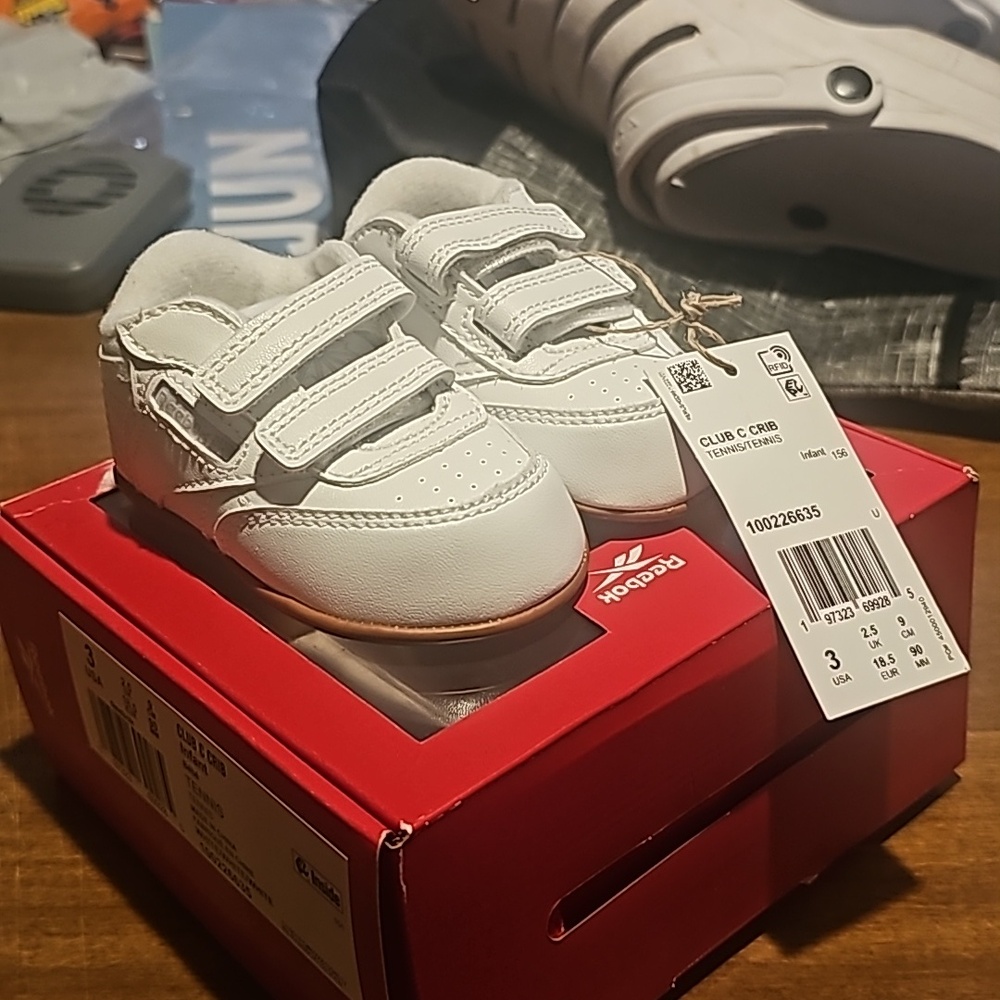 Reebok infant crib shoes